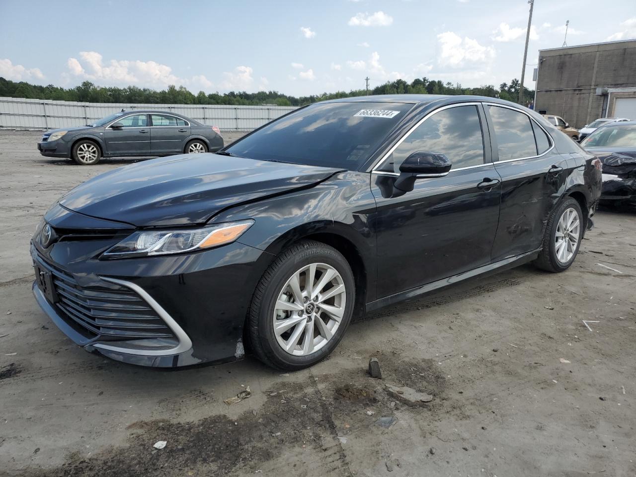 TOYOTA CAMRY LE 2024