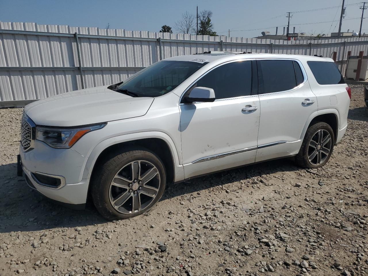GMC Acadia Den 2017
