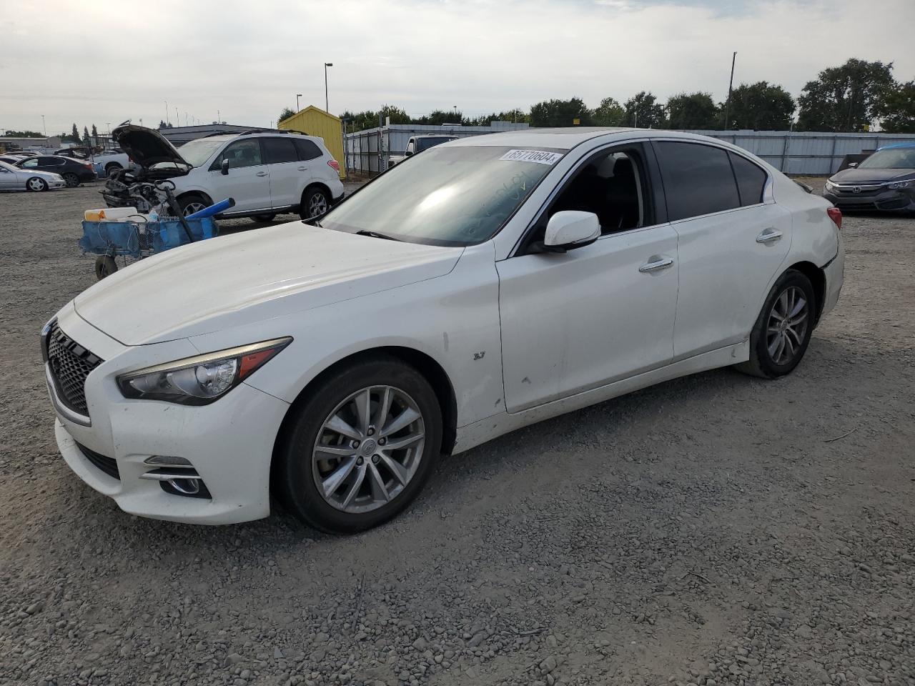 INFINITI Q50 BASE 2015