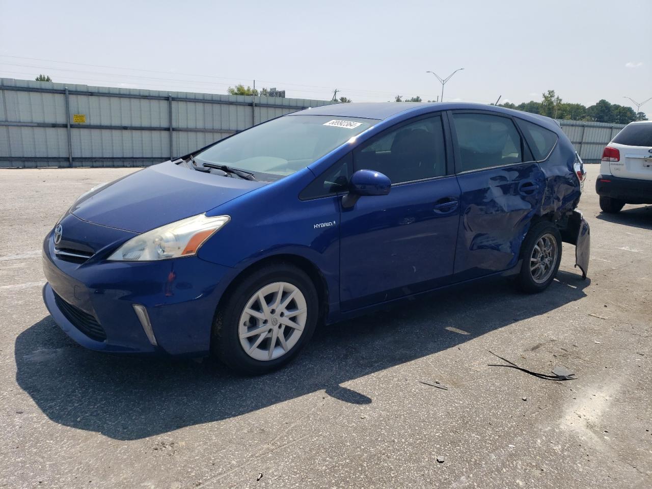 TOYOTA PRIUS V 2012