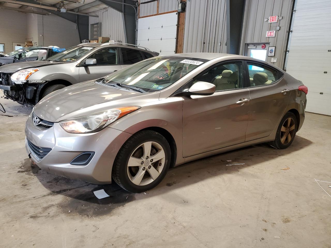 HYUNDAI ELANTRA GL 2011