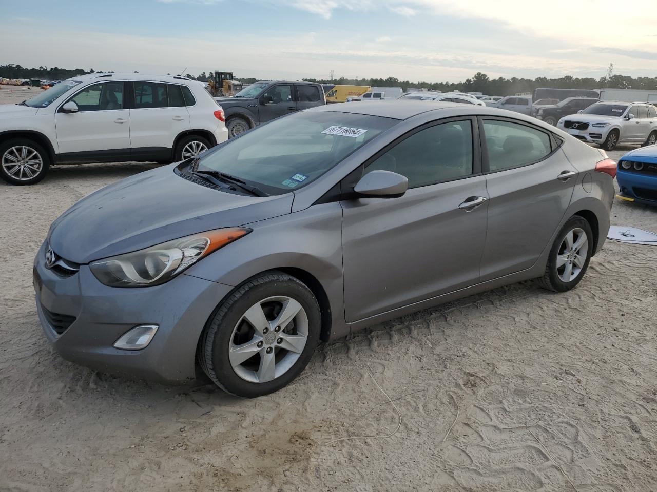 HYUNDAI ELANTRA GL 2012