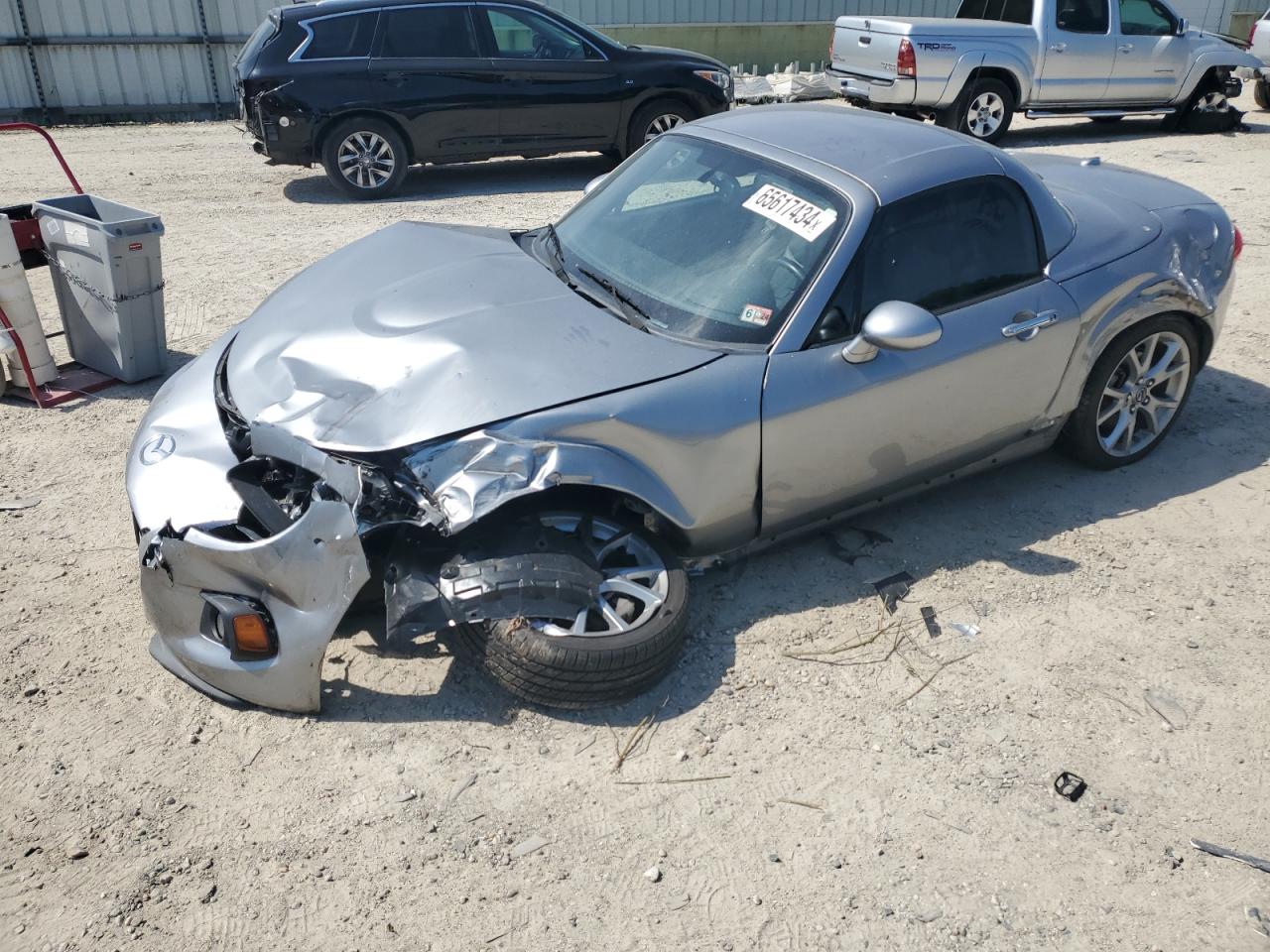 MAZDA MX-5 MIATA 2015