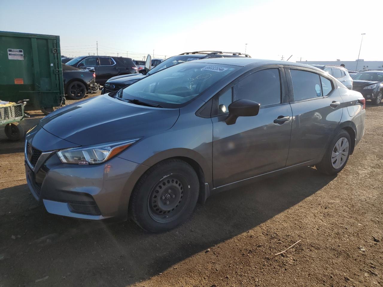 NISSAN Versa S 2020
