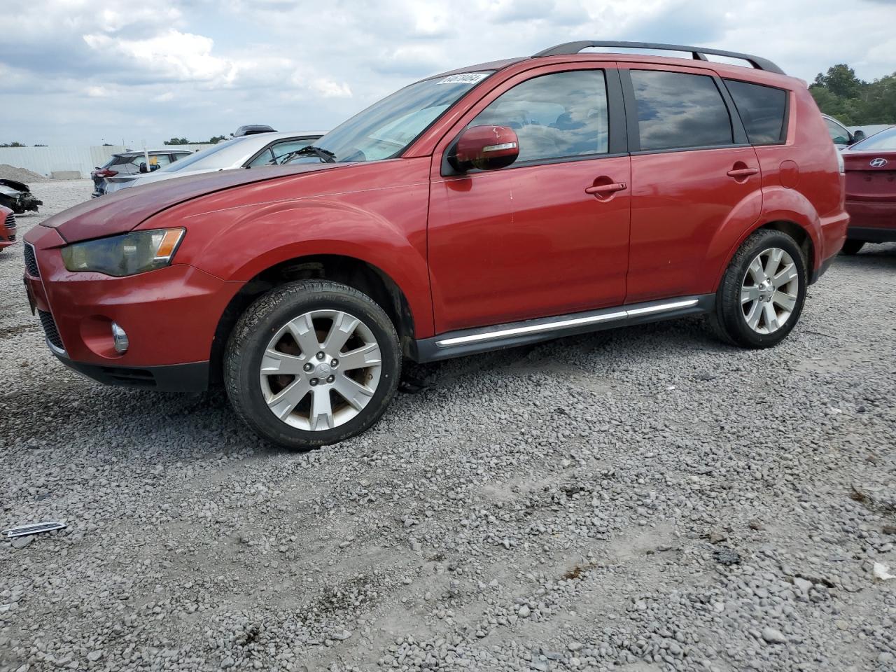 MITSUBISHI Outlander 2013