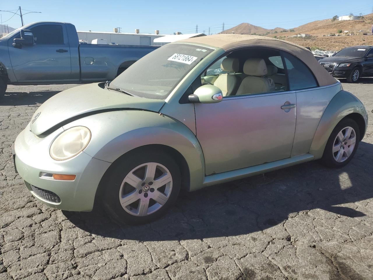 VOLKSWAGEN New Beetle 2007
