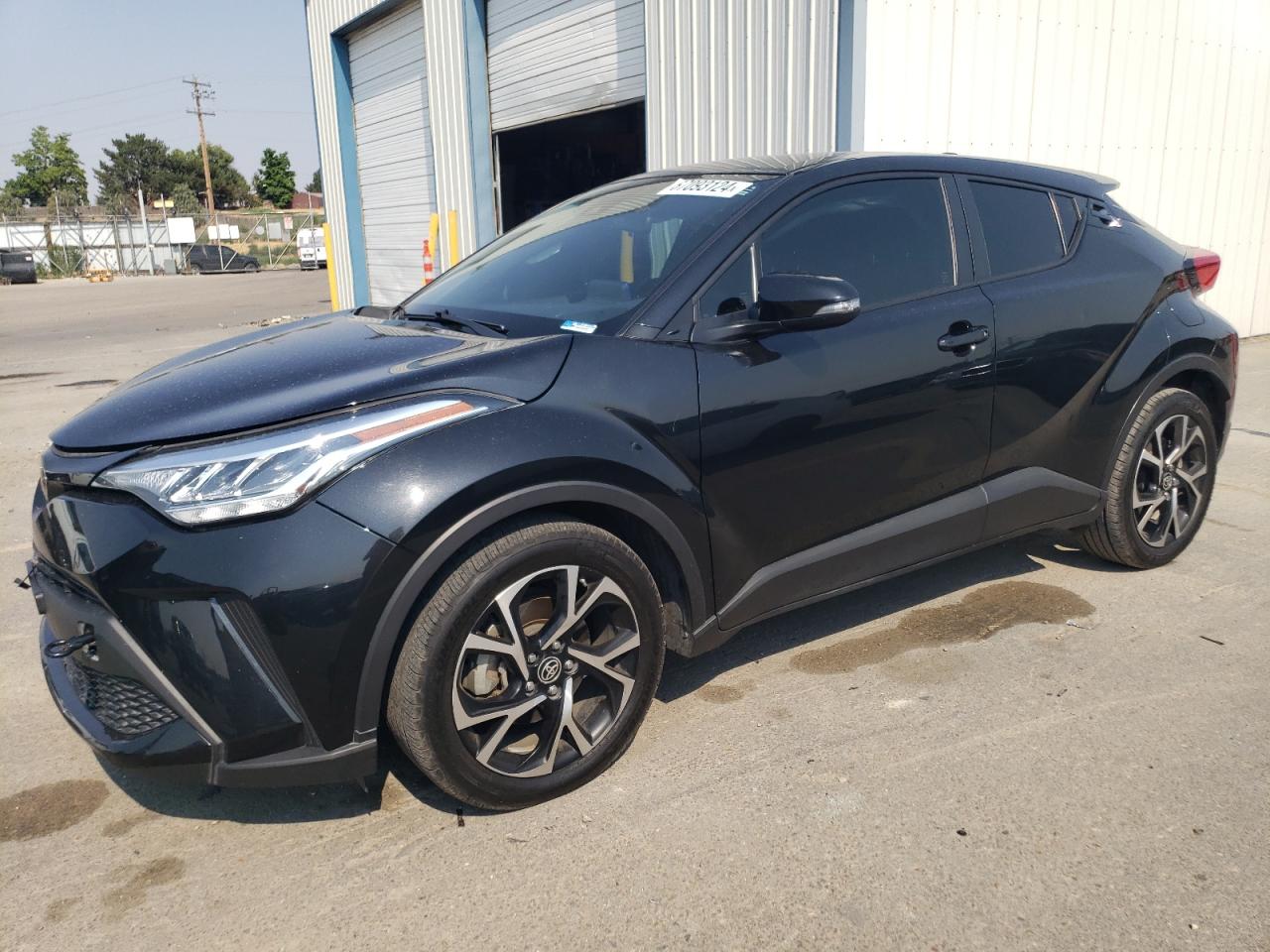 TOYOTA C-HR XLE 2021