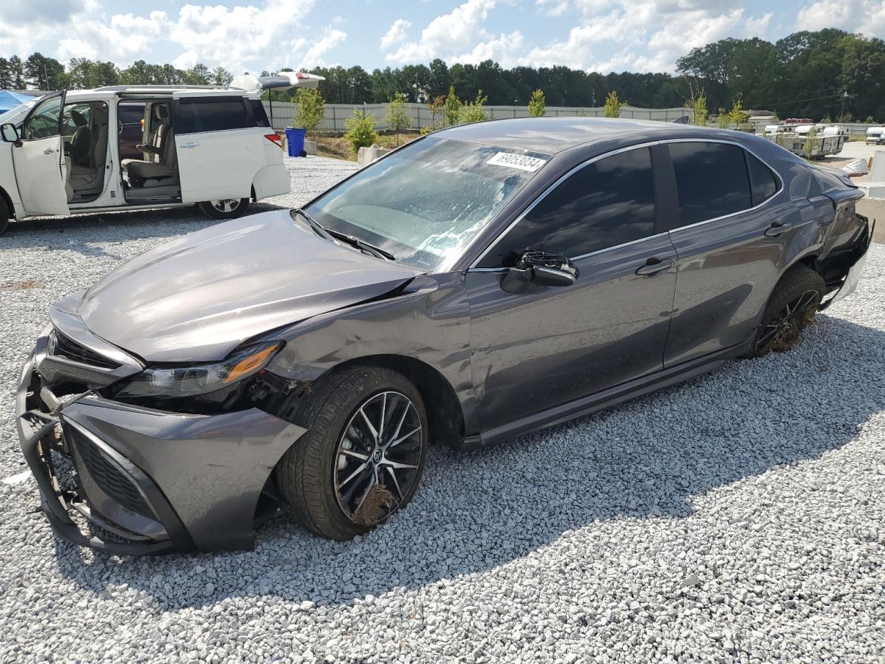 TOYOTA CAMRY SE N 2023