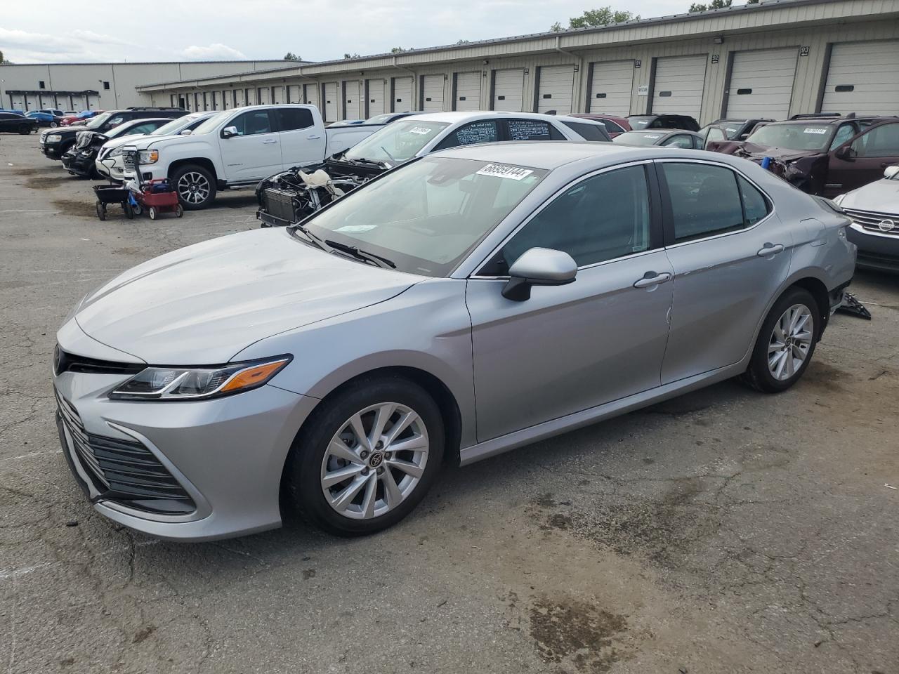 TOYOTA CAMRY LE 2023