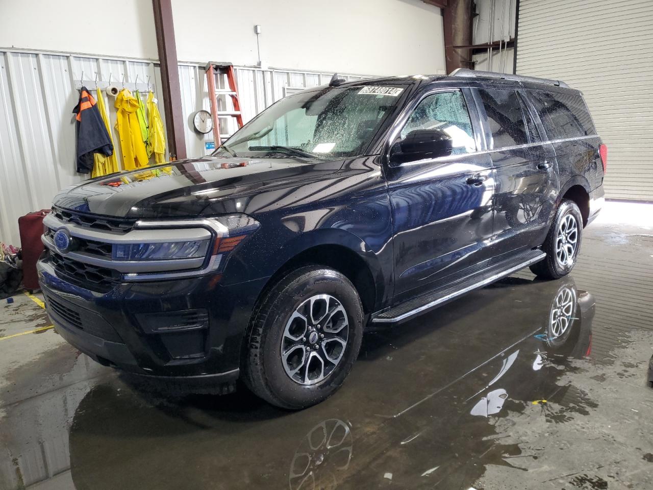 FORD EXPEDITION 2023