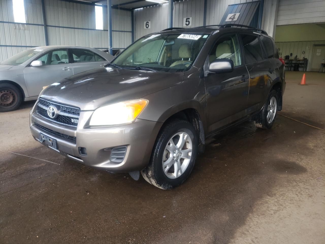 TOYOTA Rav4 2010
