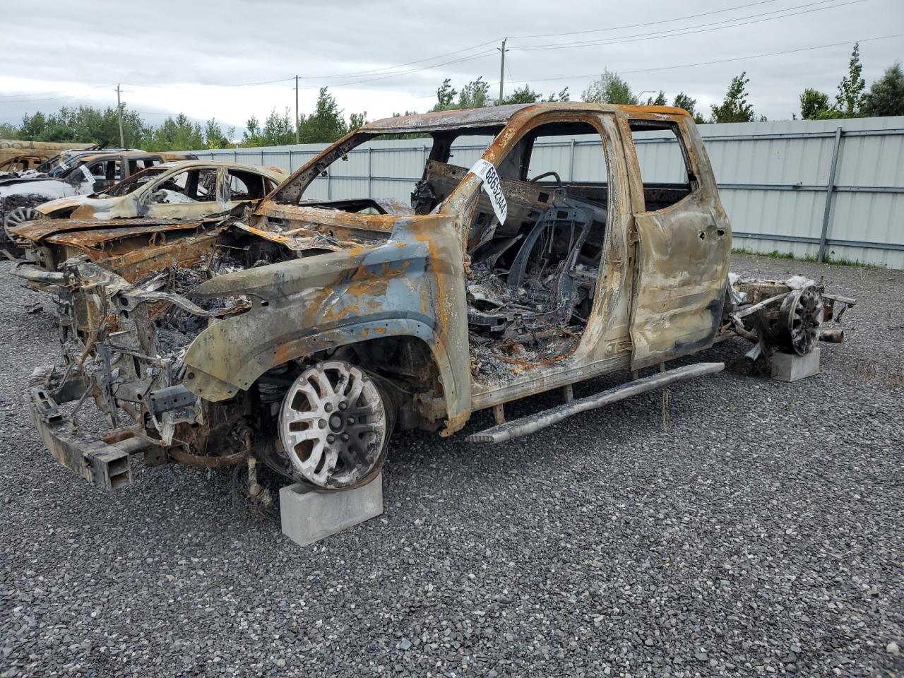 TOYOTA TUNDRA DOU 2022