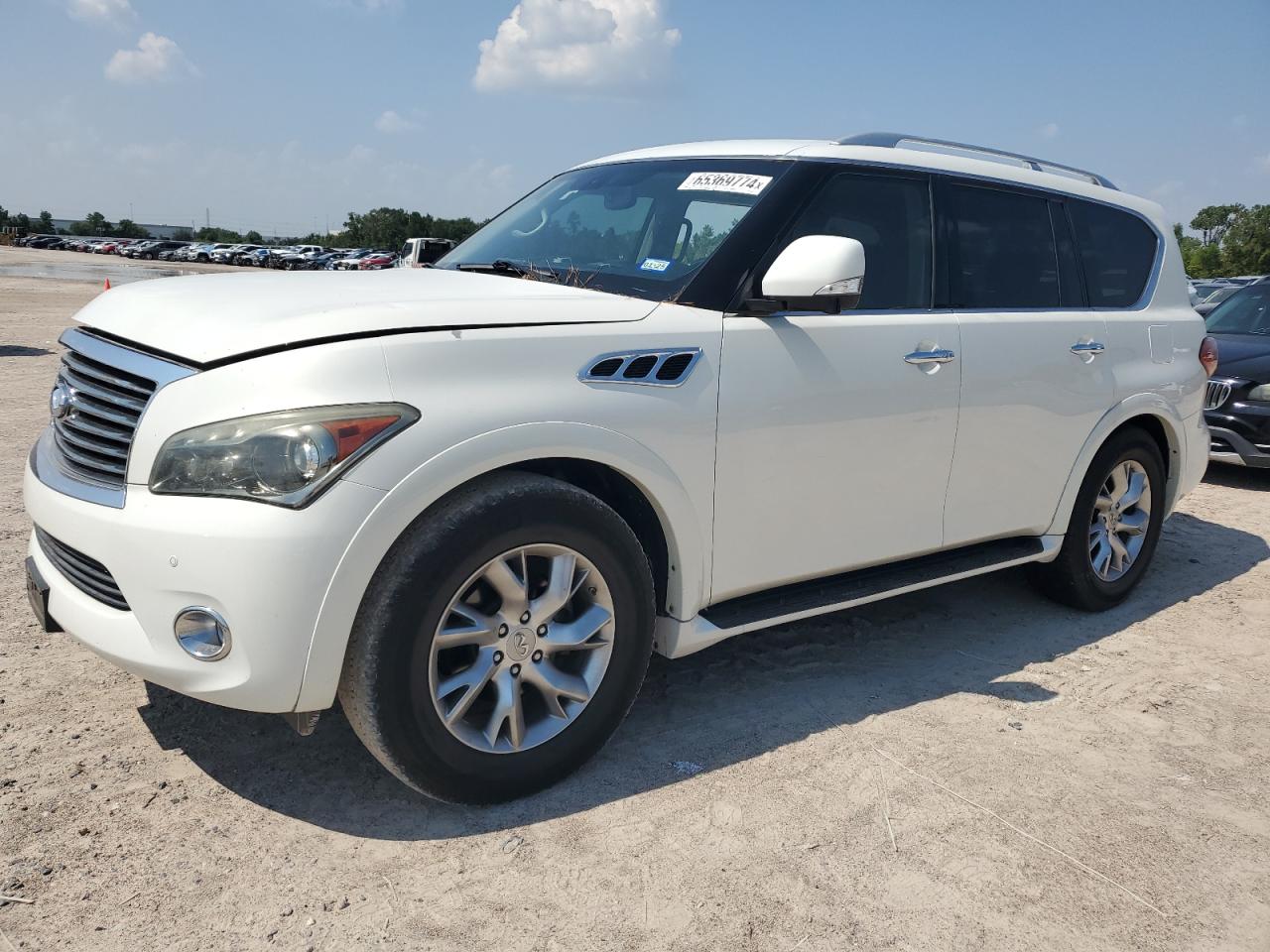 INFINITI QX56 2011