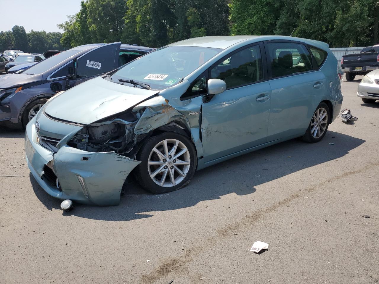 TOYOTA PRIUS V 2014