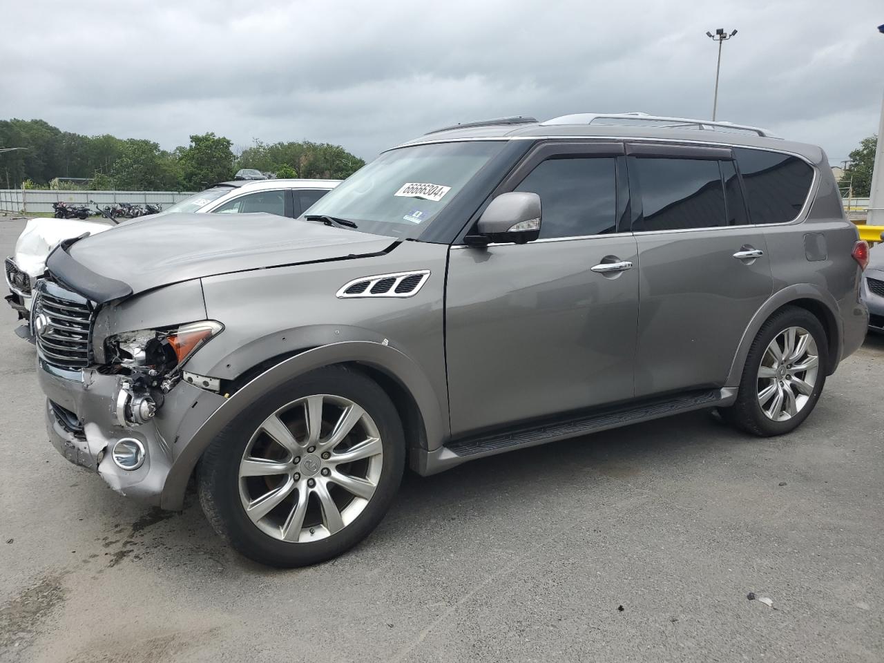 INFINITI QX56 2013