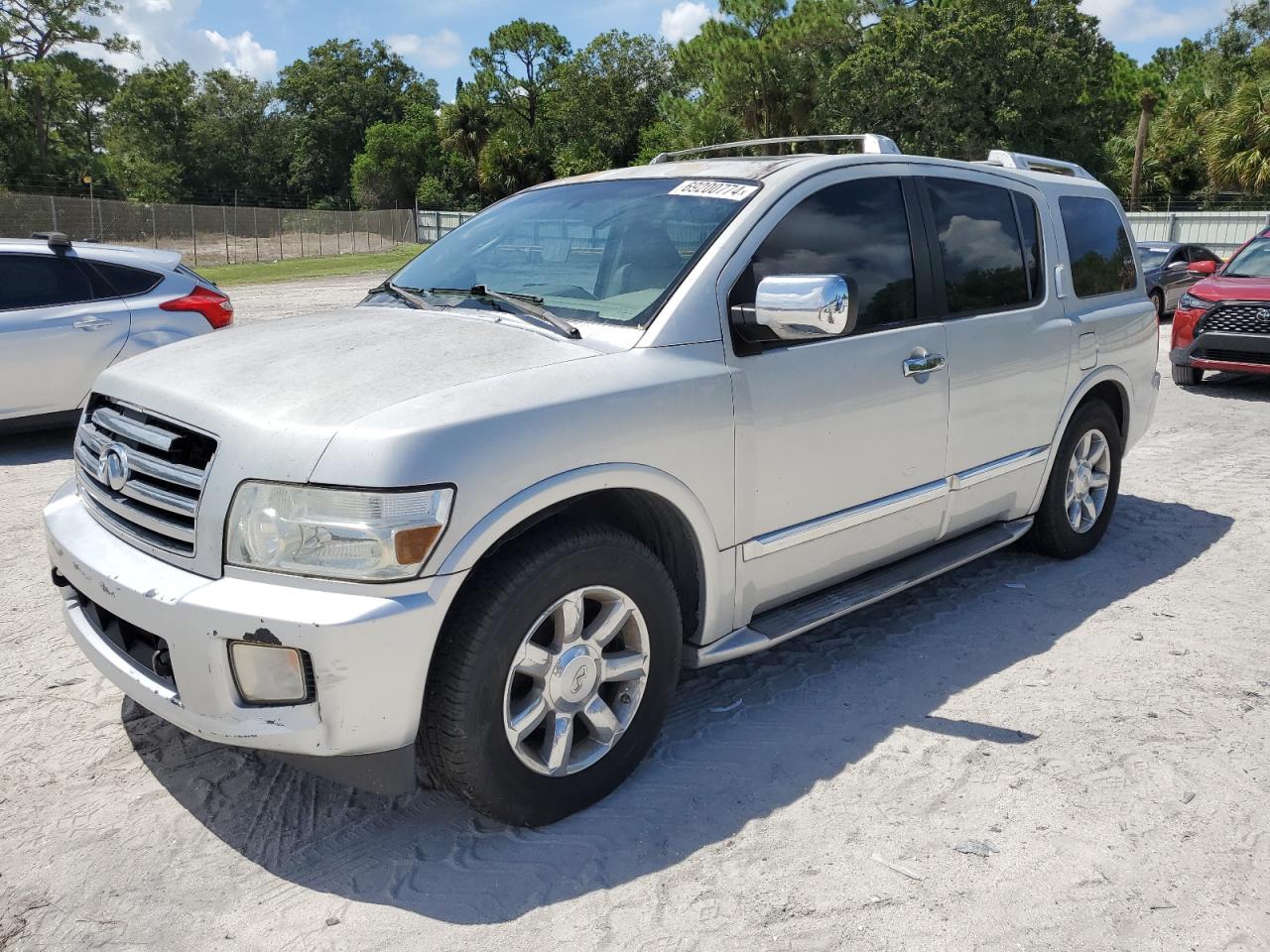 INFINITI QX56 2005