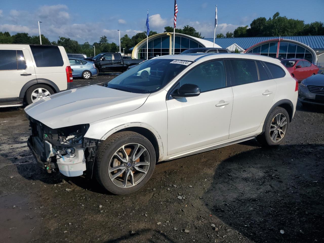 VOLVO V60 CROSS 2015