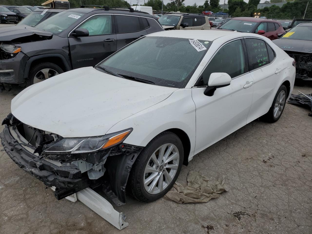 TOYOTA CAMRY LE 2022
