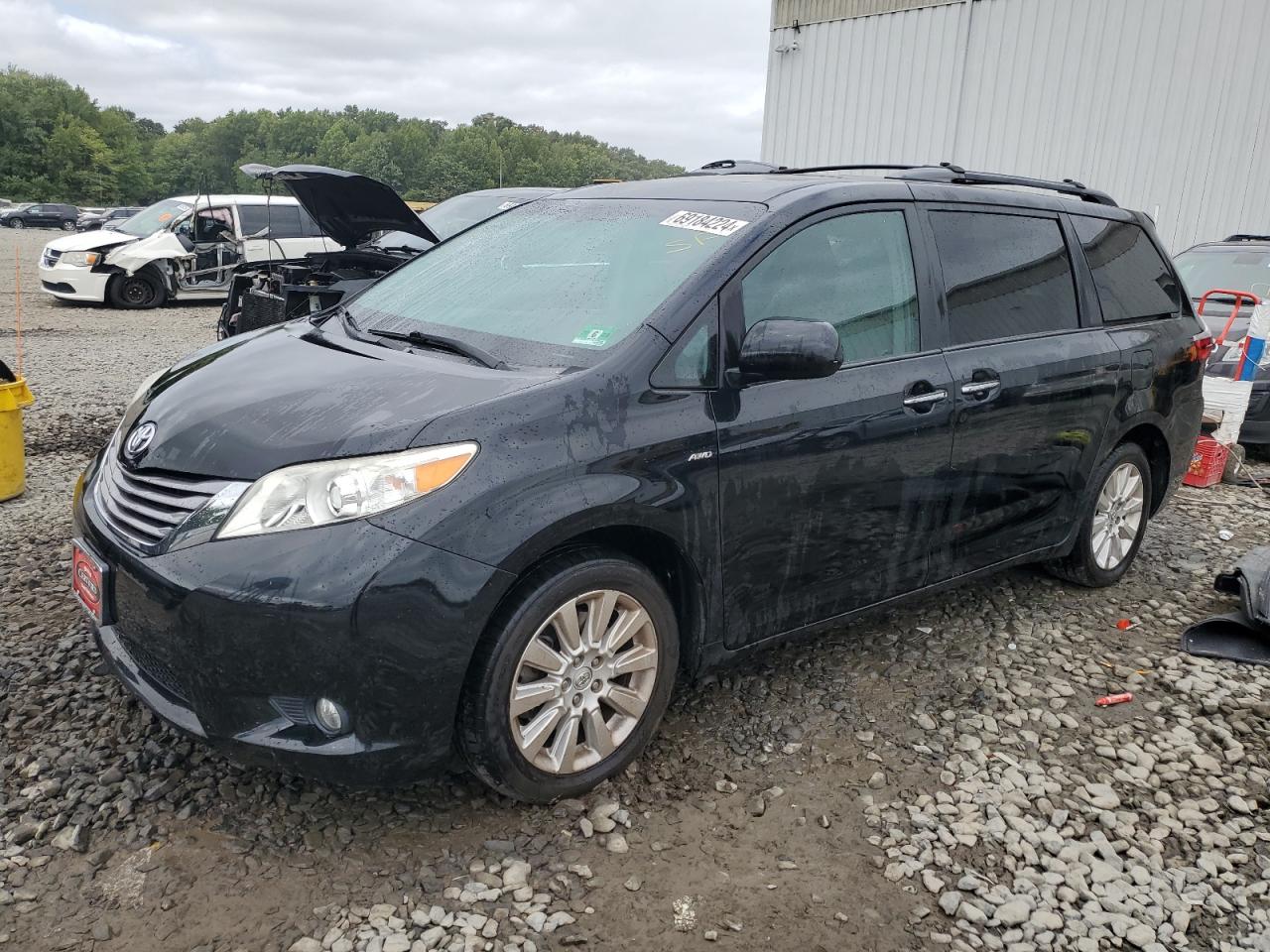 TOYOTA SIENNA XLE 2016