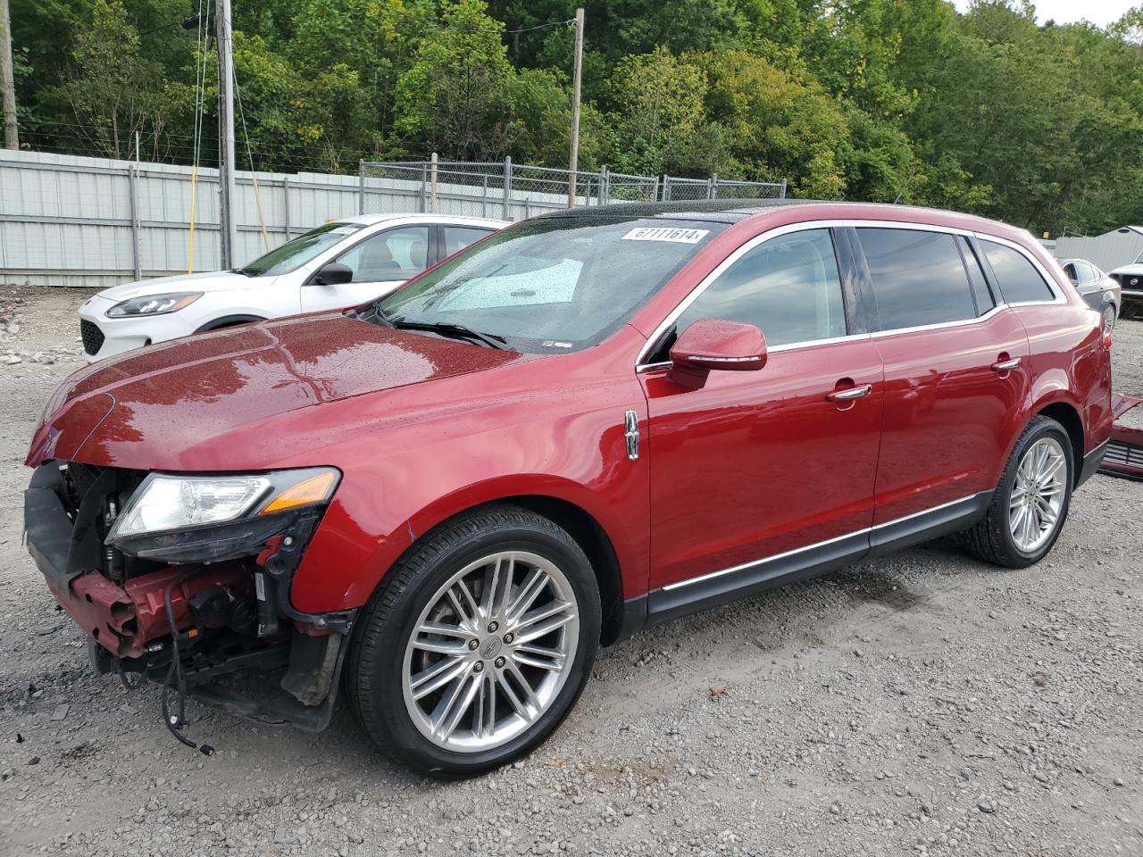 LINCOLN MKT 2016