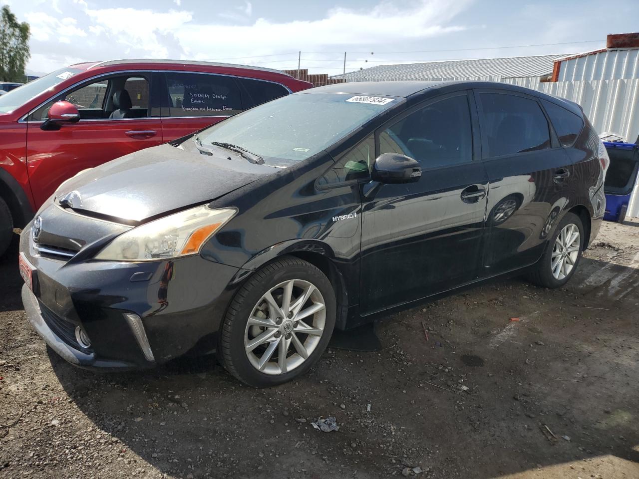TOYOTA PRIUS V 2014