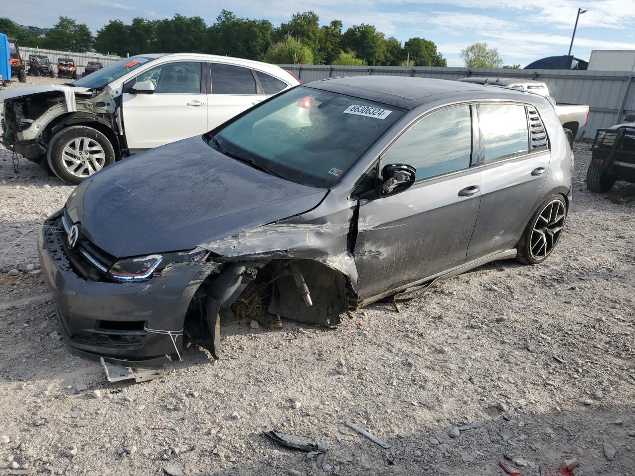 VOLKSWAGEN GOLF 2015