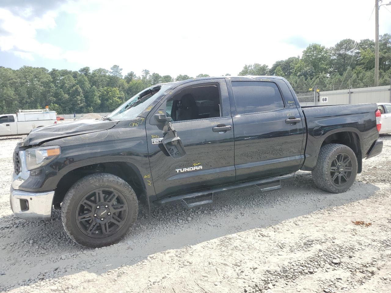 TOYOTA TUNDRA CRE 2021