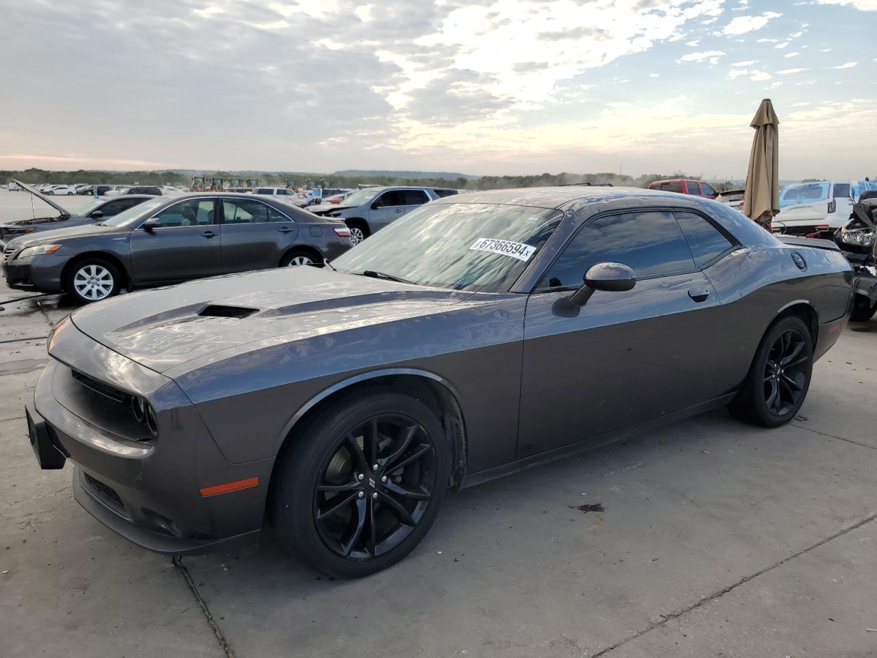 DODGE CHALLENGER 2017
