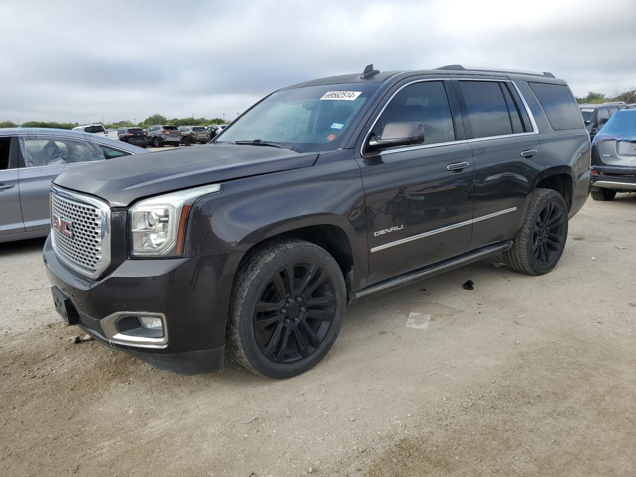 GMC YUKON DENA 2016