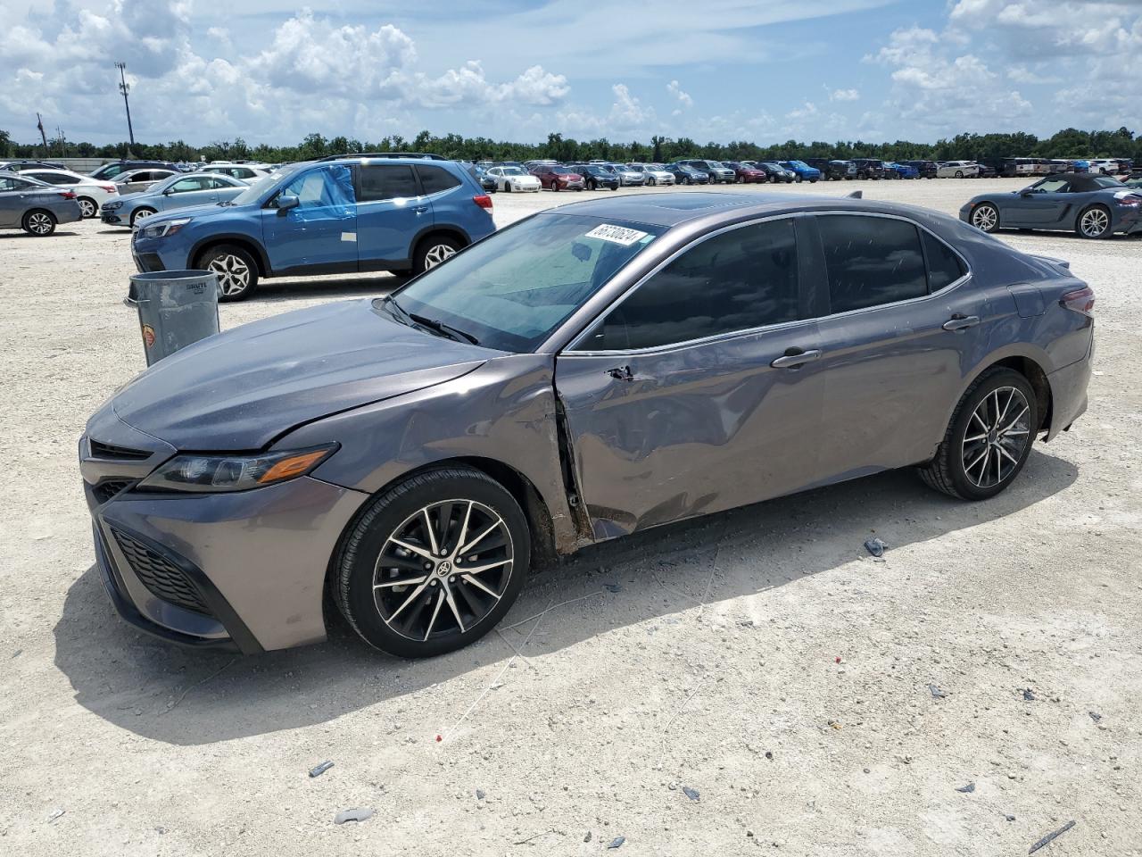 TOYOTA CAMRY SE N 2024