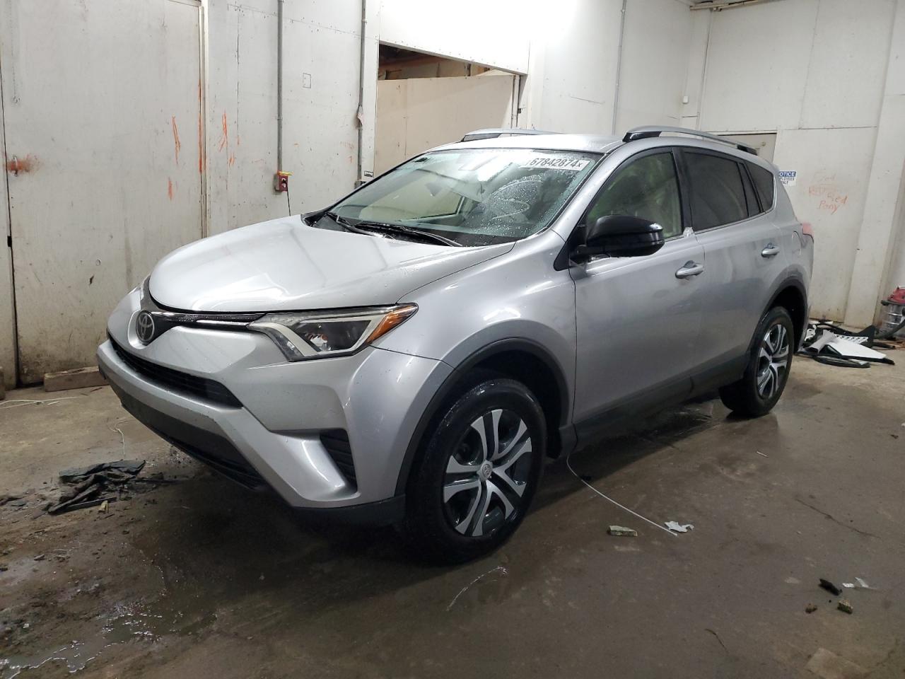 TOYOTA RAV4 LE 2018