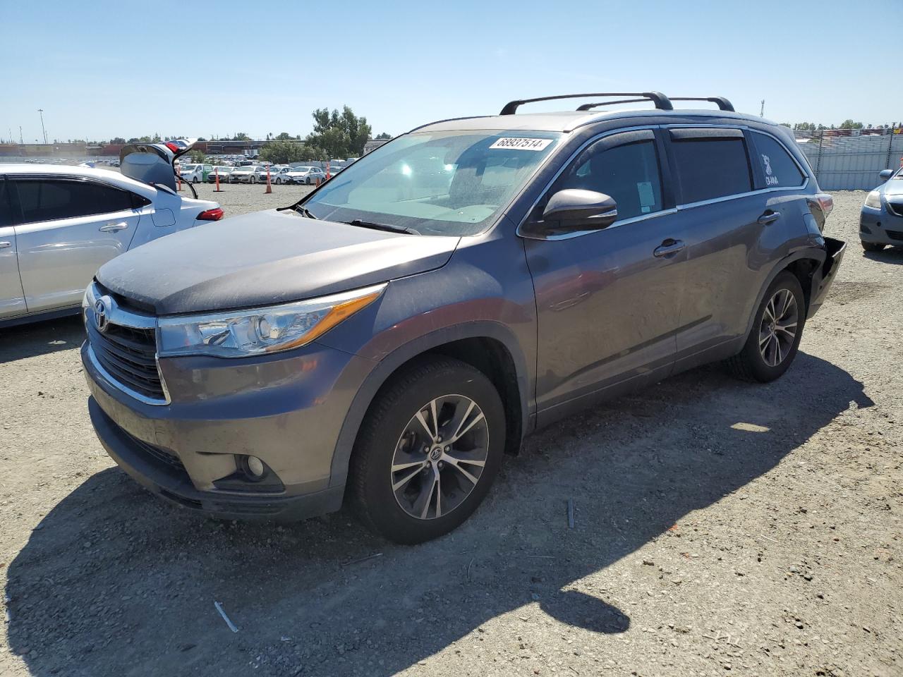 TOYOTA HIGHLANDER 2016
