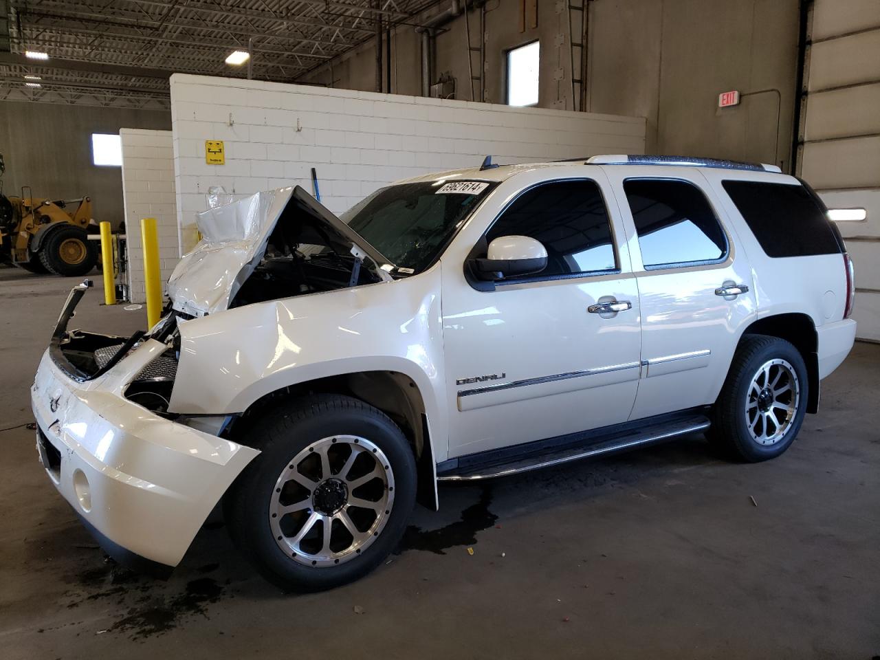 GMC YUKON DENA 2012