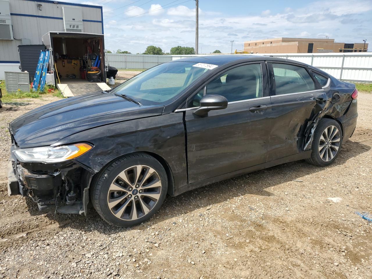 FORD FUSION SE 2019