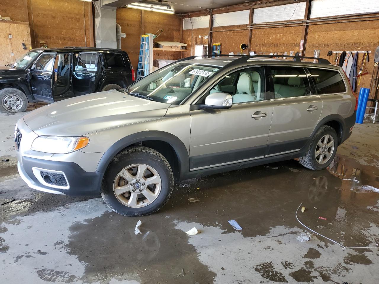 VOLVO XC70 3.2 2012