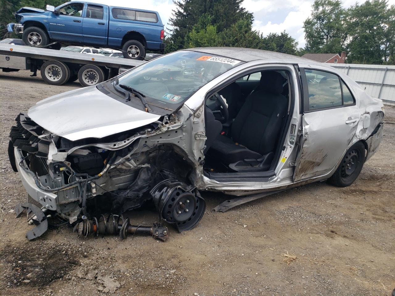 TOYOTA YARIS 2012