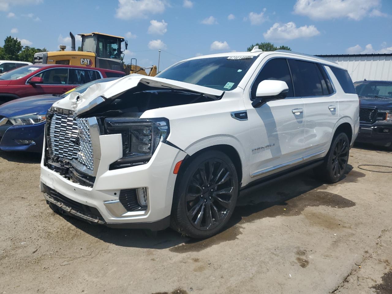 GMC YUKON DENA 2021