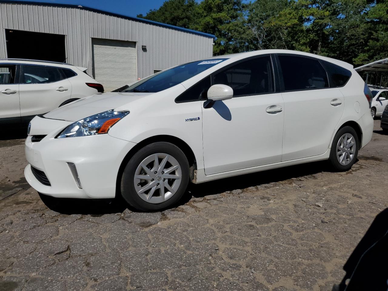 TOYOTA Prius V 2012