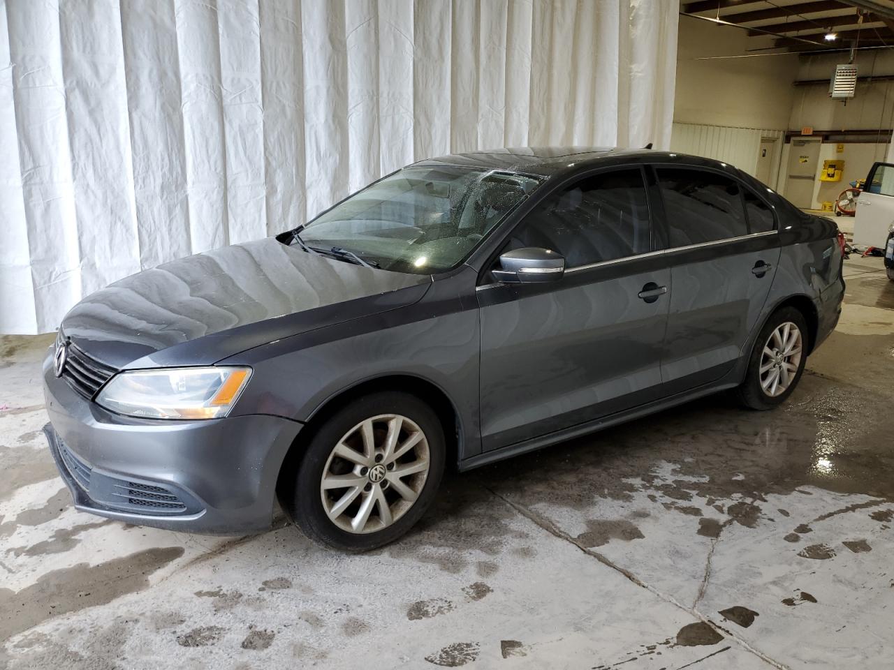 VOLKSWAGEN JETTA SE 2014