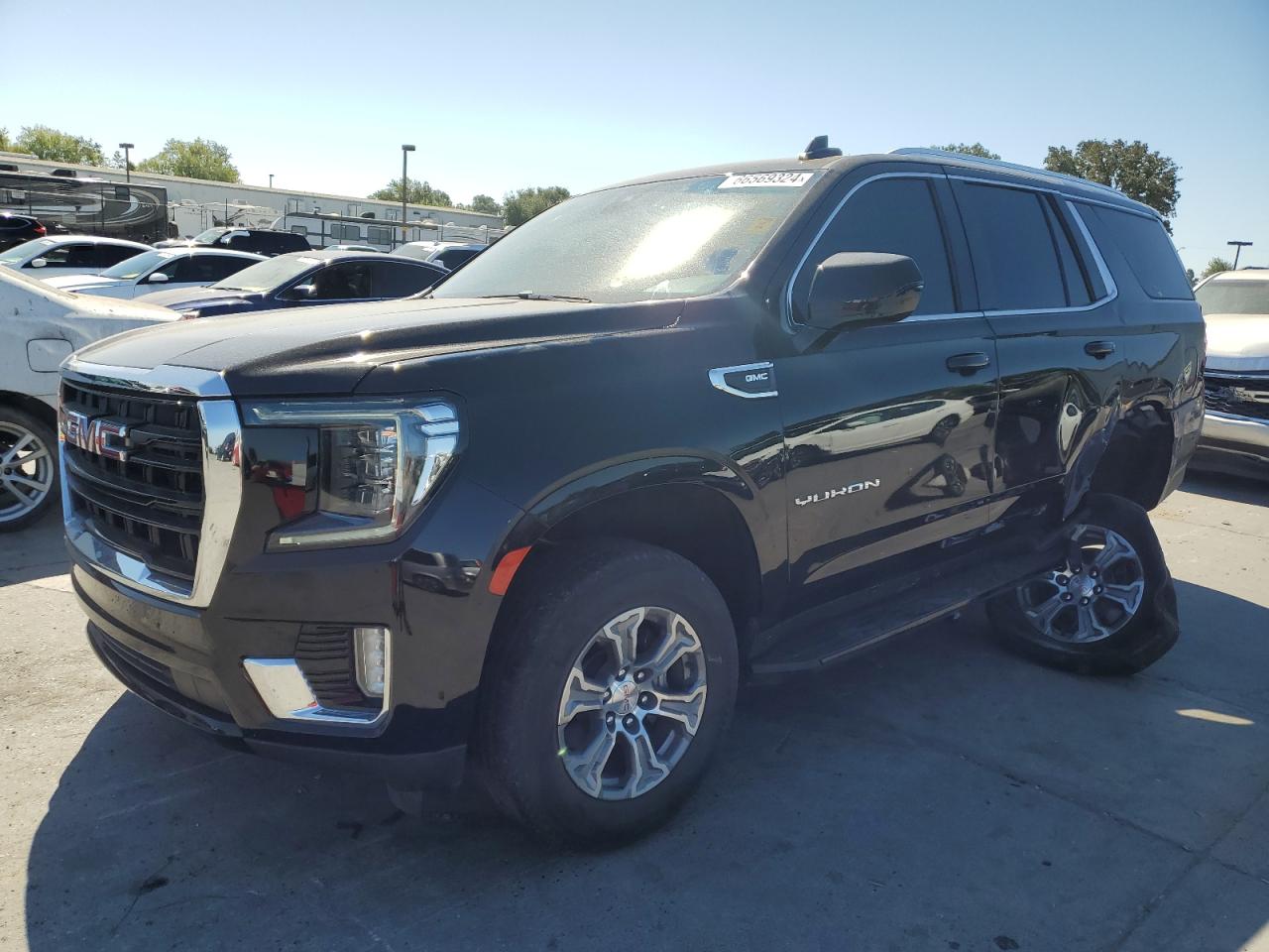 GMC YUKON SLE 2021