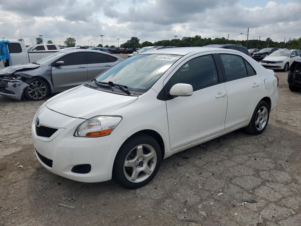 TOYOTA YARIS 2012