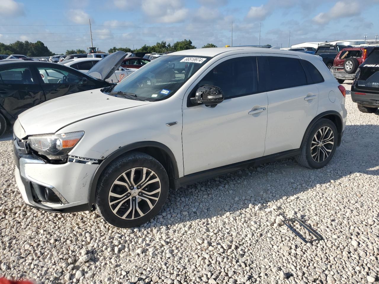 MITSUBISHI OUTLANDER 2018