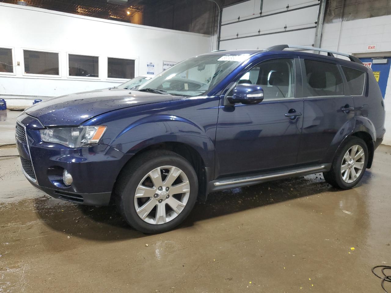 MITSUBISHI OUTLANDER 2012