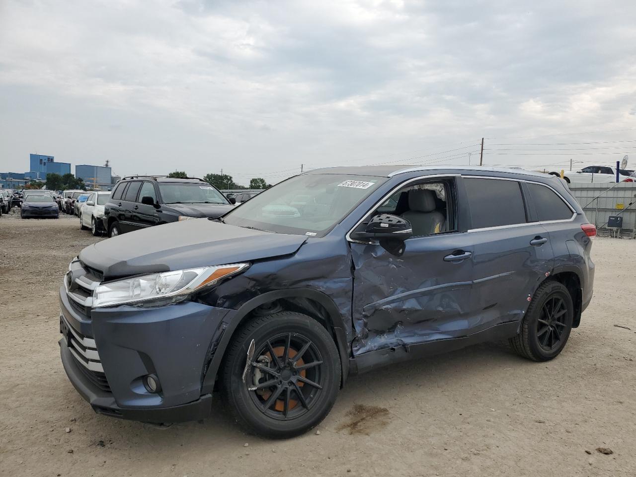 TOYOTA HIGHLANDER 2019