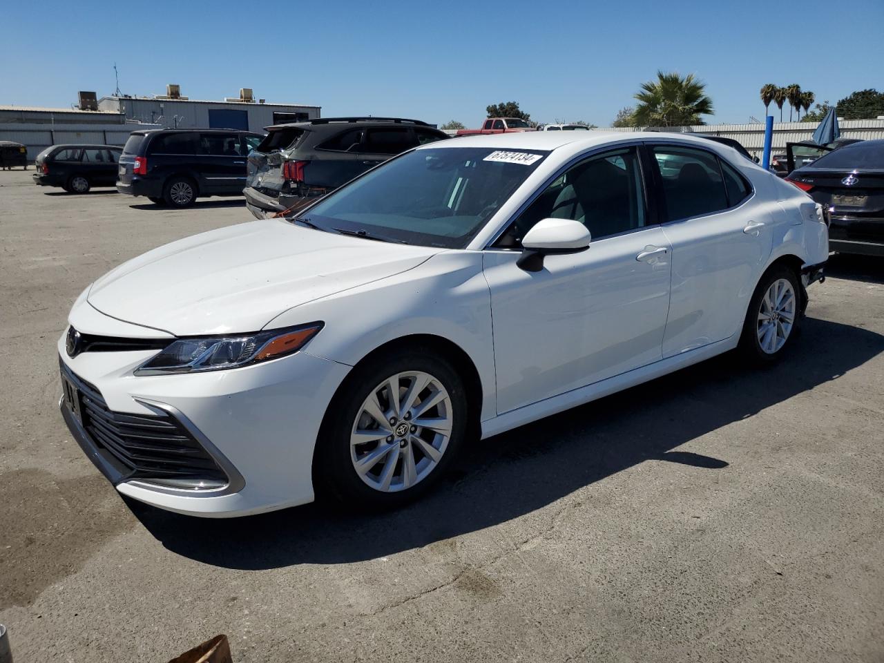 TOYOTA CAMRY LE 2021