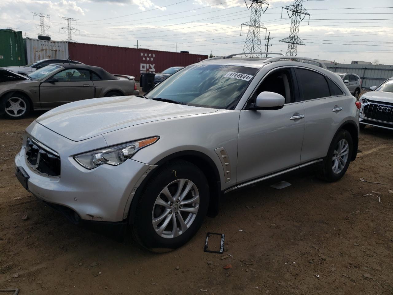 INFINITI FX35 2011