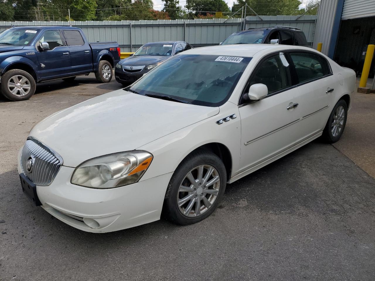 BUICK LUCERNE 2011