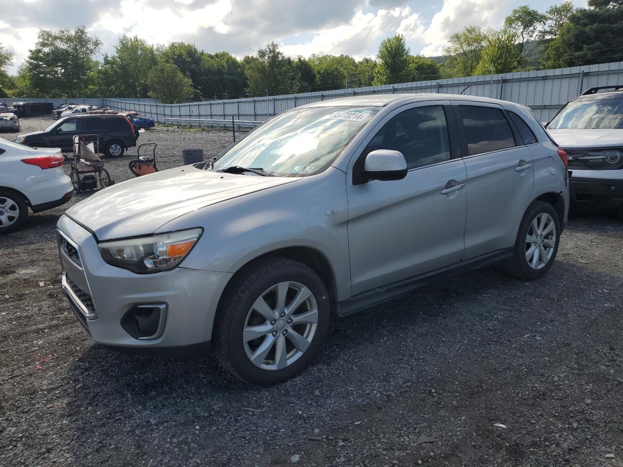 MITSUBISHI OUTLANDER 2014