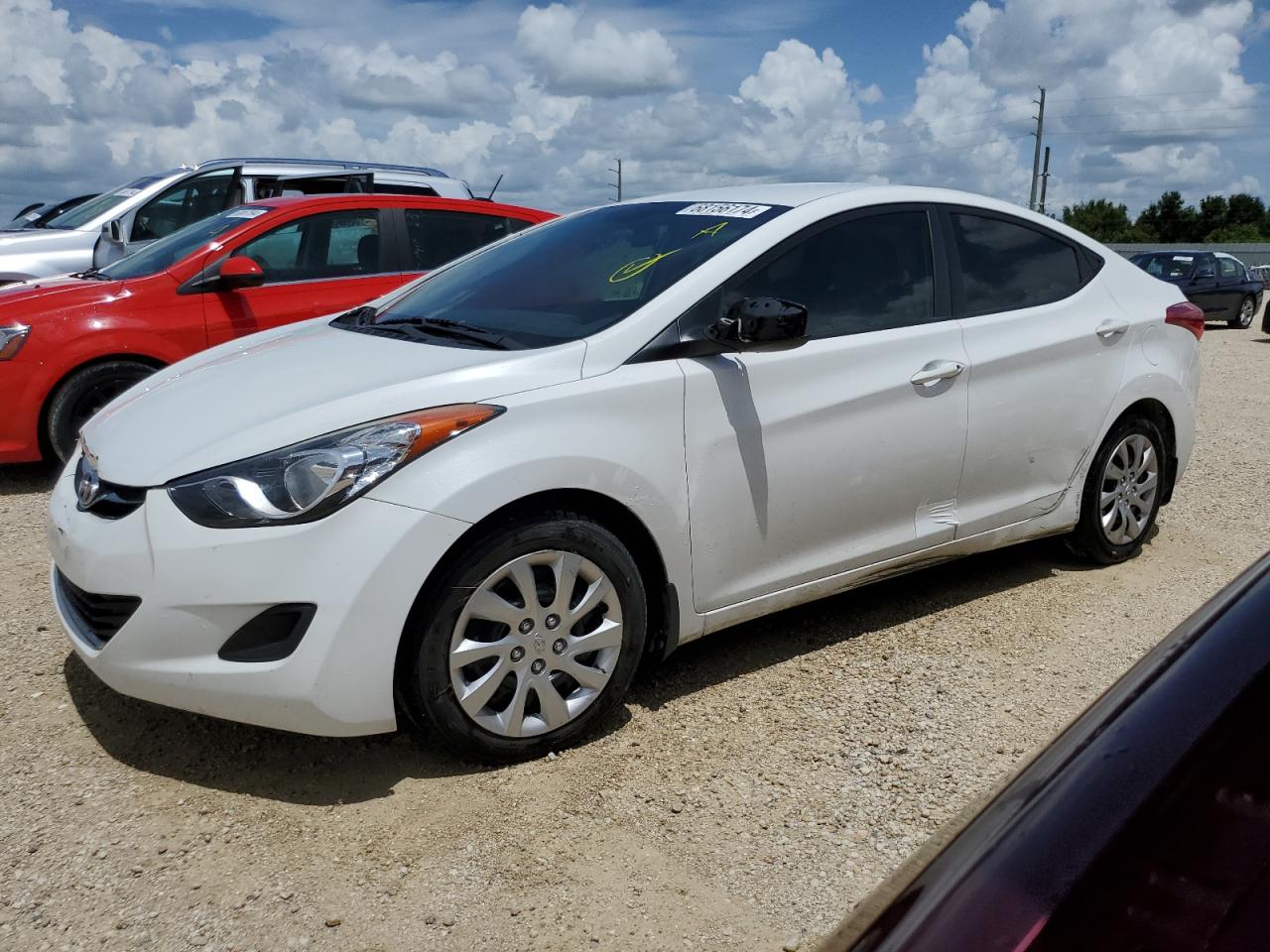 HYUNDAI ELANTRA 2013