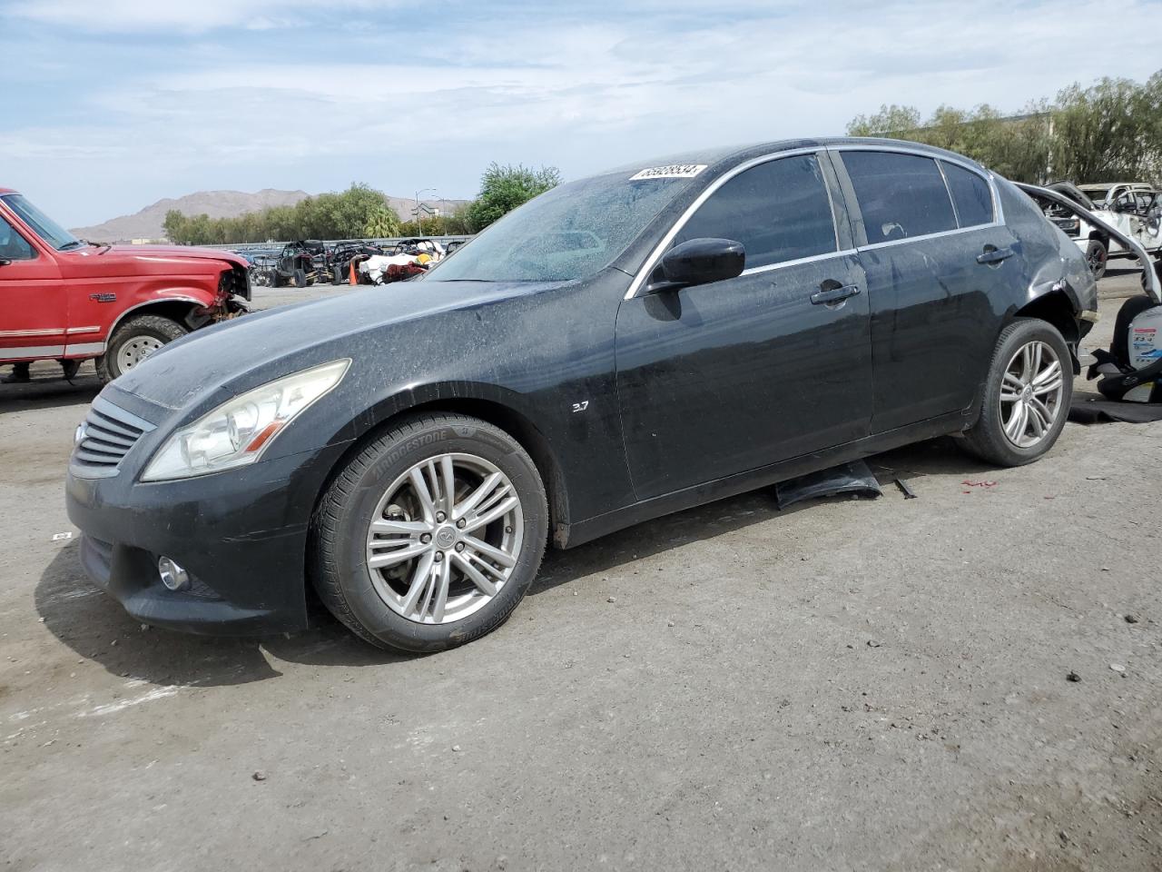 INFINITI Q40 2015